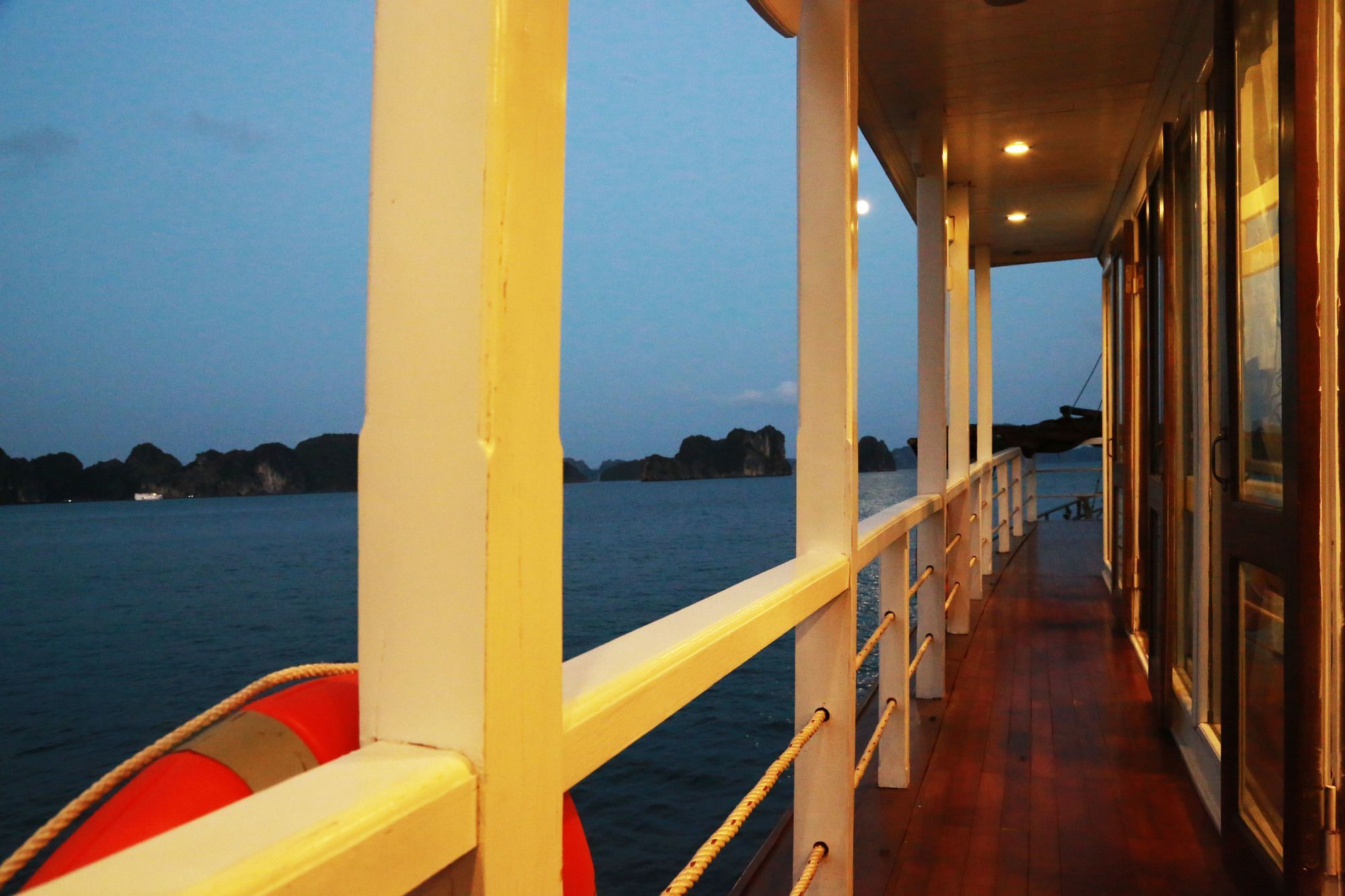 Готель Renea Cruises Halong Халонг Екстер'єр фото